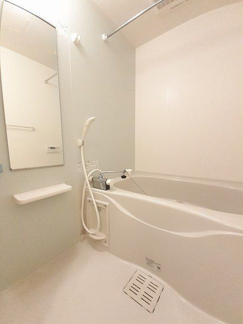 サンロード　Ｉｓｈｉｉの浴室