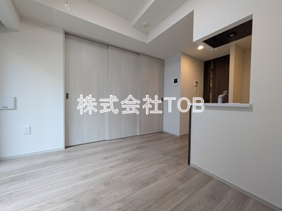 【居間・リビング】 | アークマーク千歳船橋 | 7.4帖