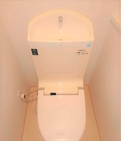 LA.スイート上野のトイレ|ゆったりとした空間のトイレです