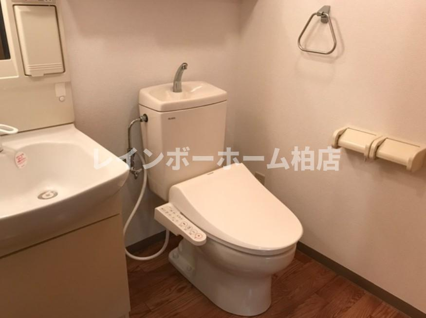 【仲介手数料：50％OFF】対象物件！のトイレ|シャワー付トイレです