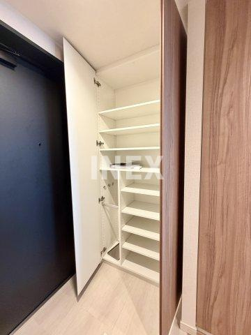 横浜市中区住吉町３丁目の賃貸マンションの収納