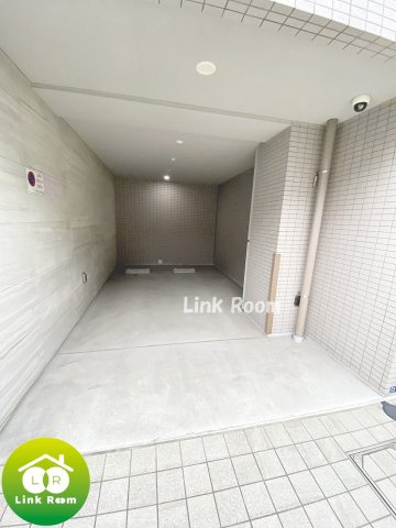 クレイシア両国カルミナの駐車場
