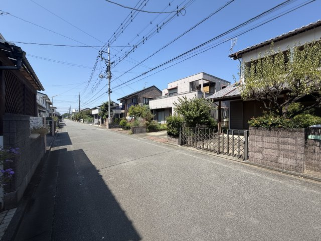 【前面道路含む現地写真】 | 本庄市四季の里3丁目　中古戸建