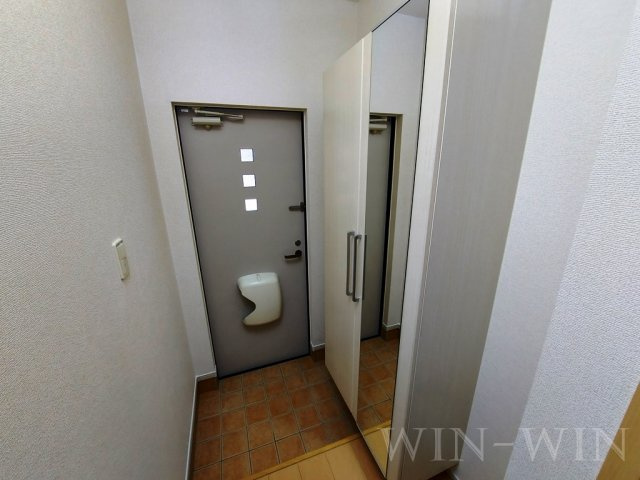 アン シャトンの玄関