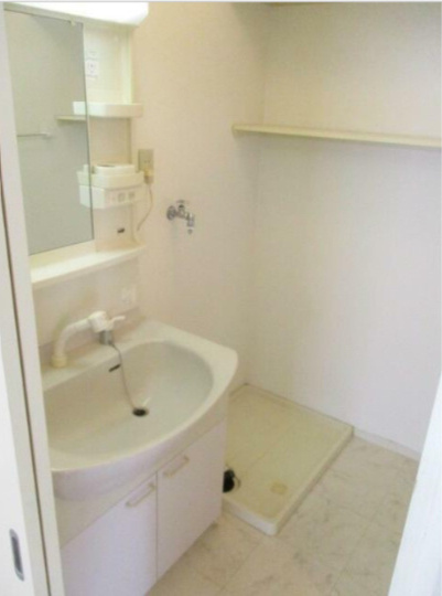 グランドメゾンシブヤ２号棟の独立洗面台