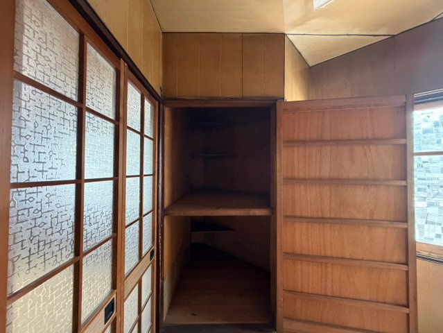 生野区勝山南4丁目の収納