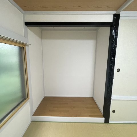 室蘭市柏木町6-8戸建の玄関