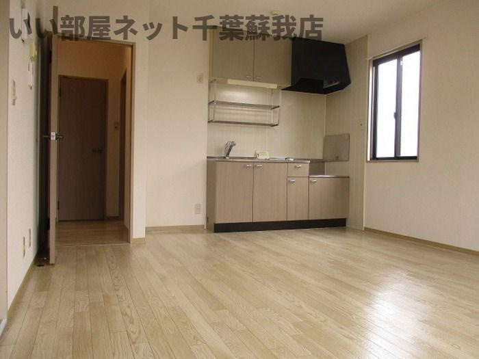 ひばり野ハイツ　Ｂの居間・リビング|使いやすい居間です