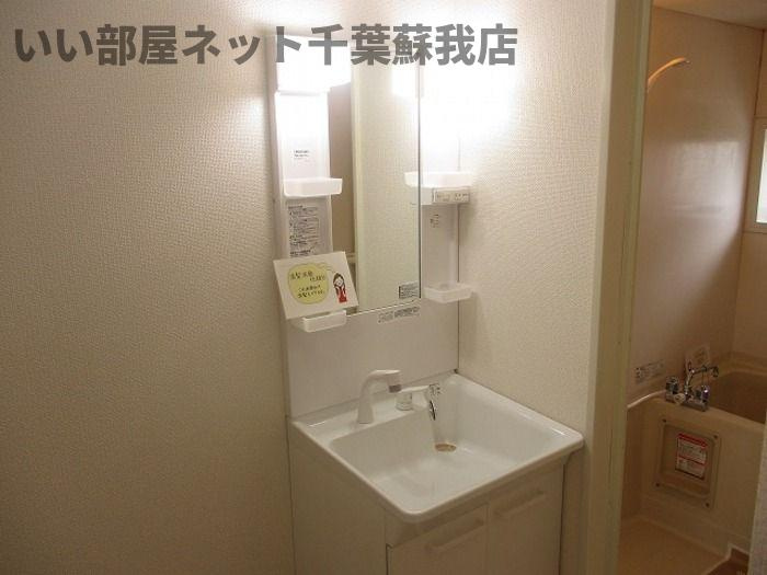 ひばり野ハイツ　Ｂの洗面所|コンパクトで使いやすい洗面所