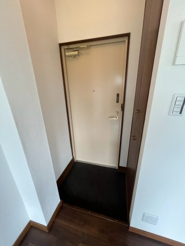 ドリームコート甲東園の玄関