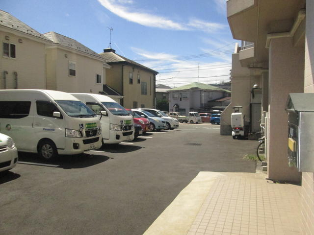 【駐車場】 | マルヤスビル