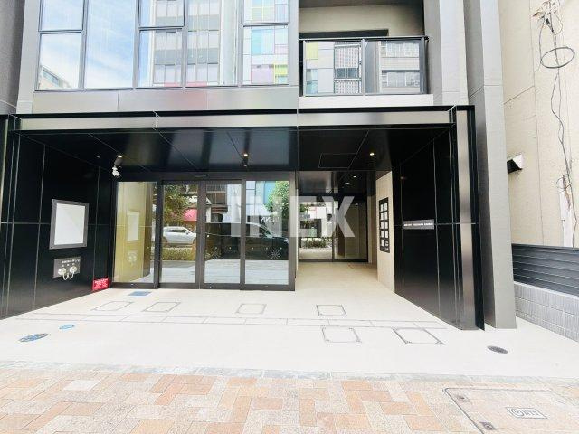 横浜市中区住吉町３丁目の賃貸マンションのエントランス