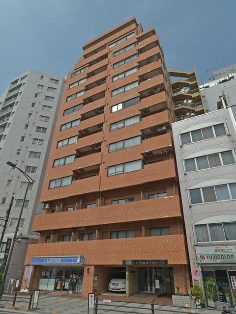 トーア三田ガーデンの外観