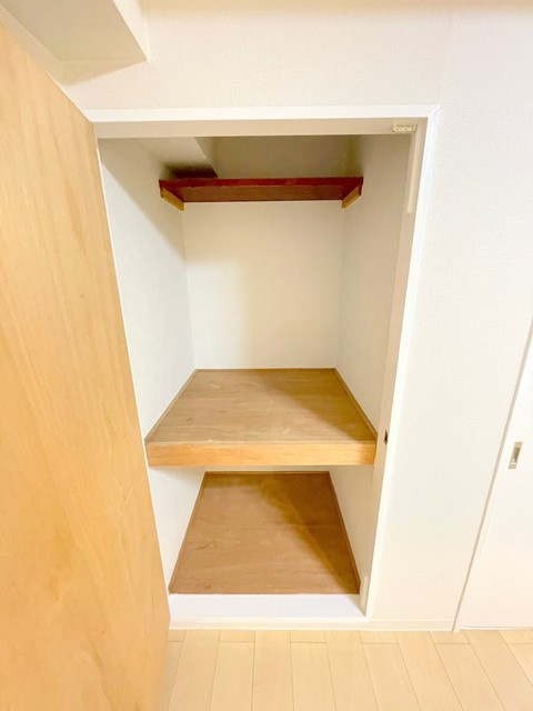 ヴェラハイツ代々木の収納|★７帖のお部屋にも収納あります★
