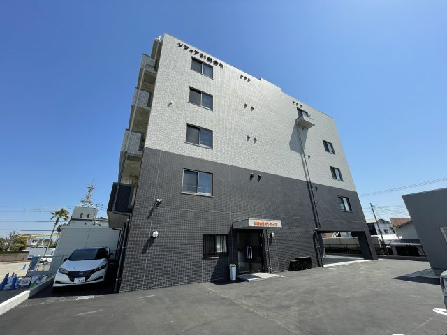 ソフィア21新合川の外観