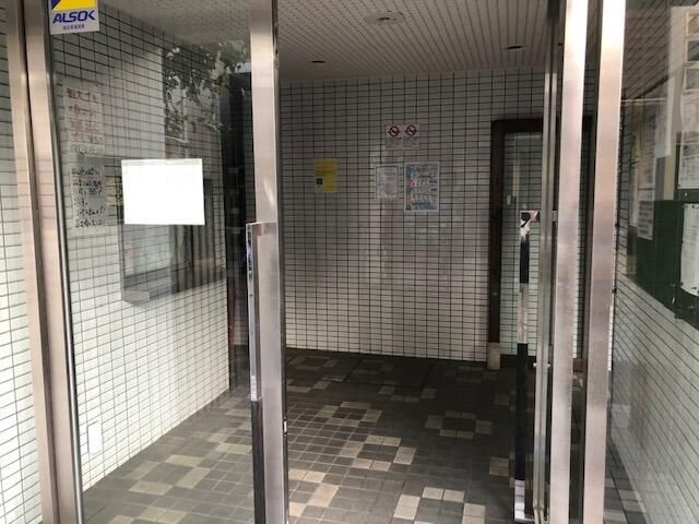 トップ大倉山のエントランス