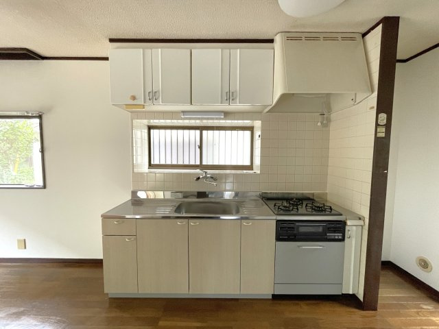 白子町北日当戸建のキッチン