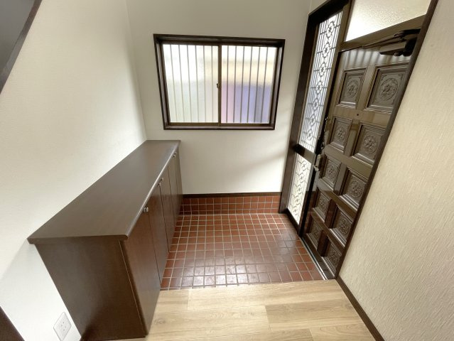白子町北日当戸建の玄関
