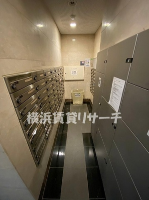  | グリフィン新横浜・六番館