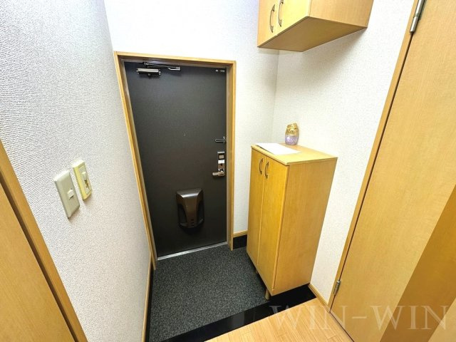 コスモステージの玄関