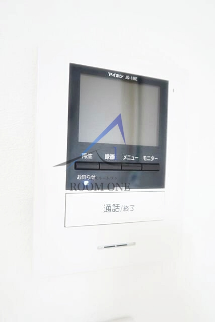 アクティ東中野のセキュリティ|モニター付きインターホンです。