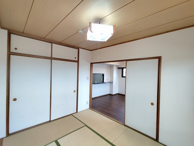メイツ新小岩の和室
