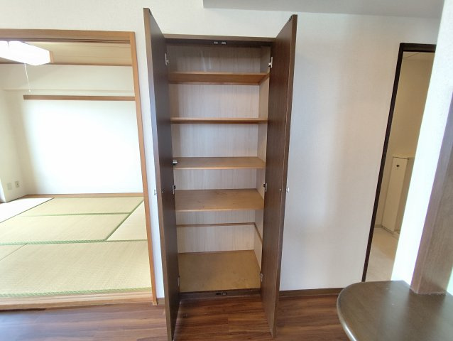 メイツ新小岩の収納