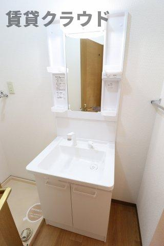 トカトカハウスの洗面所|ゆったりとスペースのある洗面所