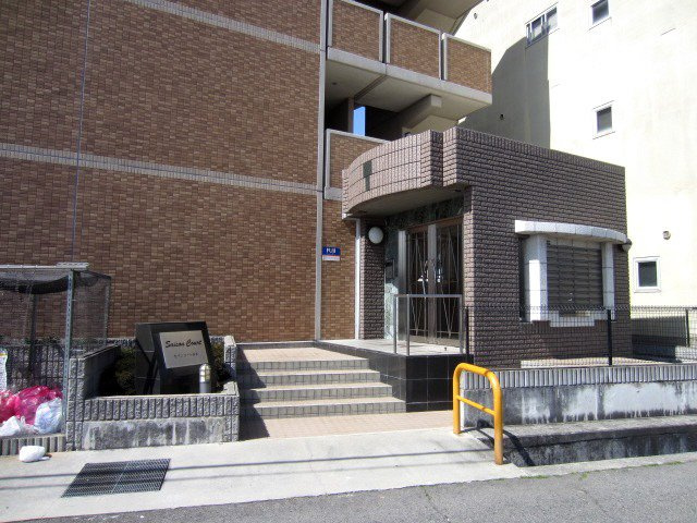 【エントランス】