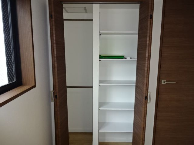 パークレーン西大島の収納