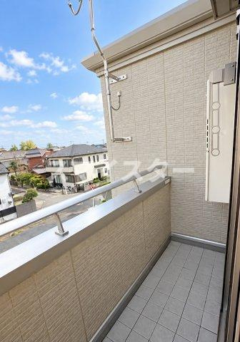 千葉市稲毛区稲丘町のアパートのバルコニー