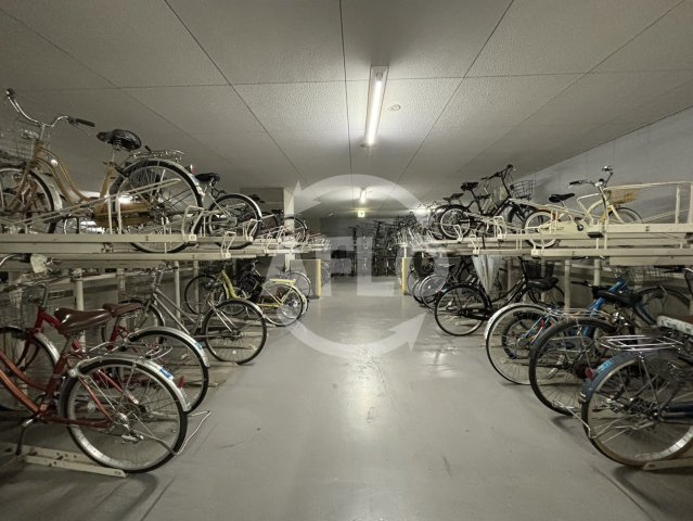 ローレルスクエア都島プライムタワー　友渕小学校の設備|ローレルスクエア都島プライムタワー　駐輪場