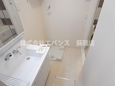 【洗面所】 | エアフォルク | ゆったりとスペースのある洗面所