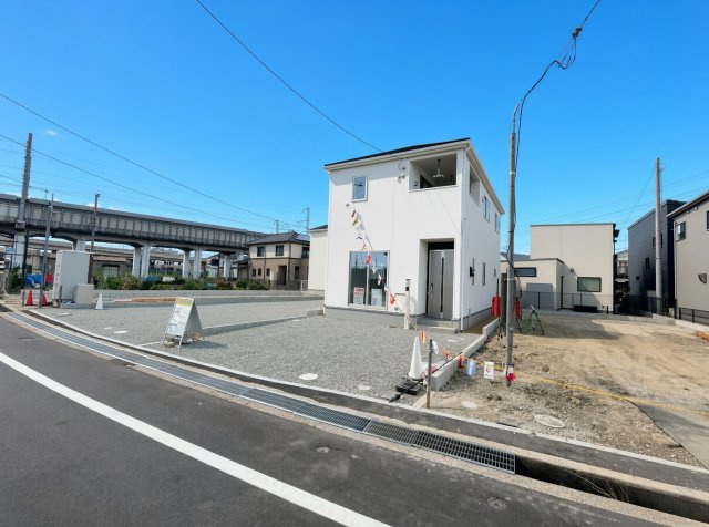明石市二見町西二見　第23期　新築一戸建ての外観|周辺は落ち着いた街並みの住宅地！子育てがしやすい住環境です！まだ未完成ですが、現地でしかわからない事もございます。是非一度ご覧ください。