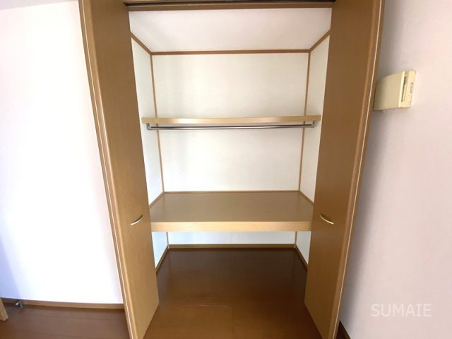 メゾンエスポワールAの収納|8.0帖洋室収納☆彡