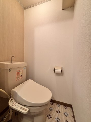 岡山市北区辛川市場のアパートのトイレ
