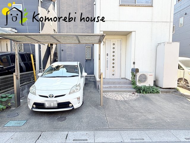 さいたま市北区別所町　中古戸建の駐車場