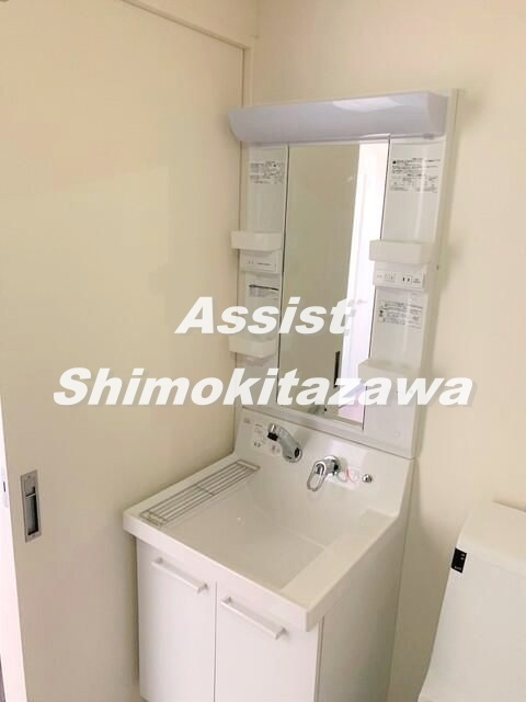 レイナ三宿の洗面所