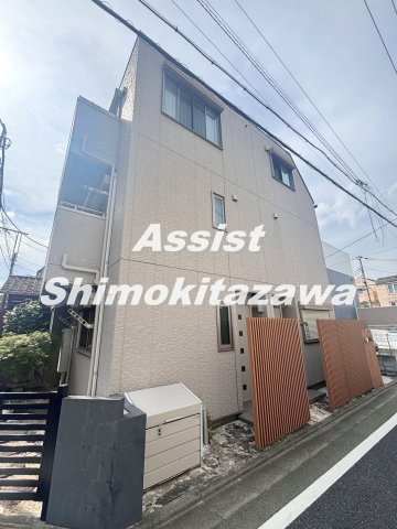 レイナ三宿の外観