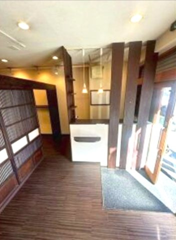 福田店舗の内装