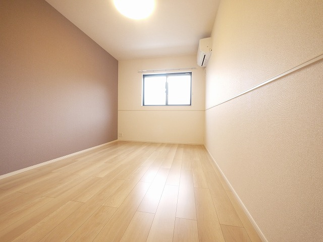 パルクレールの洋室|コンパクトで使いやすい洋室です