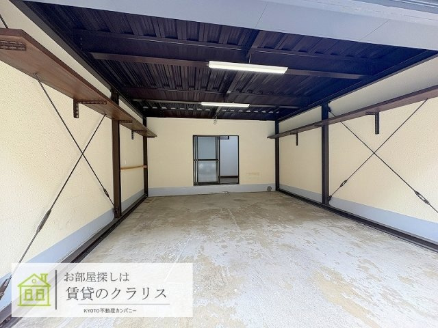 グランハイマーク桂川Ⅰの駐車場