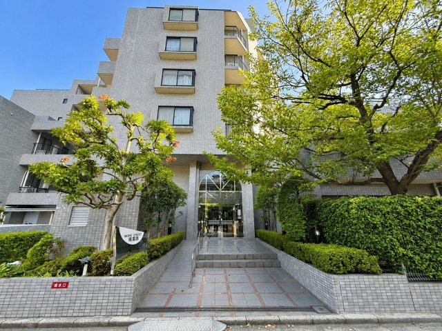 モアクレスト南葛西の外観|洗練された外観デザインが街並みに映える上質レジデンス。