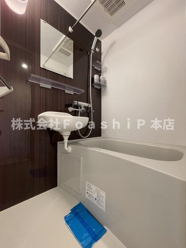 デュオメゾン三軒茶屋の浴室