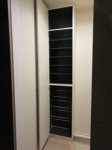 フラットＲの玄関