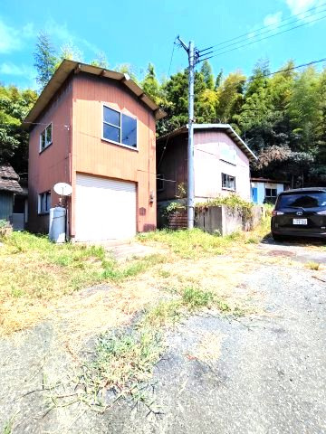 西区大字小田　売土地の外観
