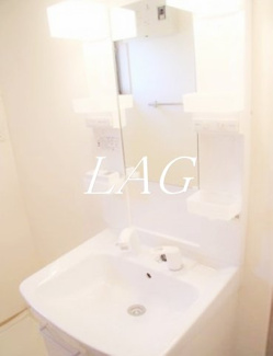 【洗面所】 | ＫＩＨＡＣＨＩ　ＲＥＳＩＤＥＮＣＥ | 独立洗面台です。