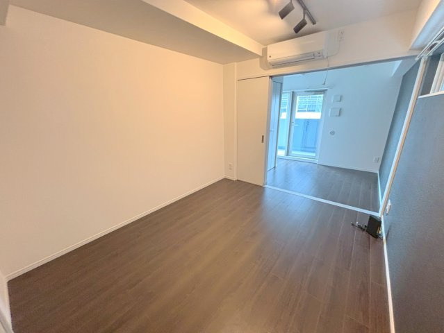 LUORE+新大阪SOUTHの居間・リビング