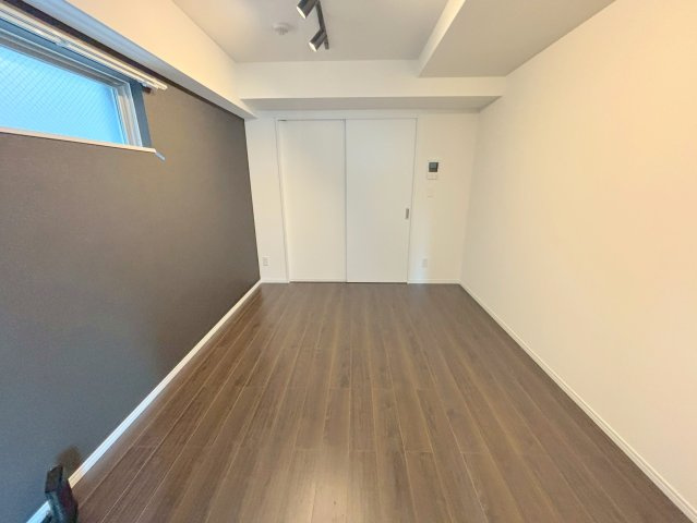 LUORE+新大阪SOUTHの居間・リビング