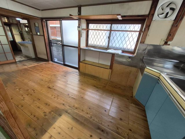 越谷市相模町7丁目　中古戸建のキッチン